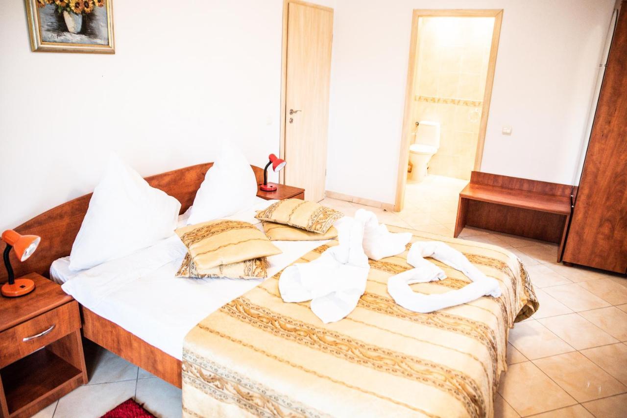 Club Onix Apartments Нептун Екстер'єр фото