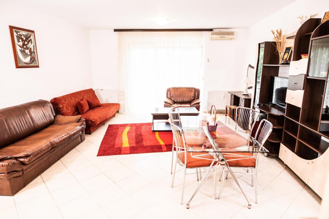 Club Onix Apartments Нептун Екстер'єр фото